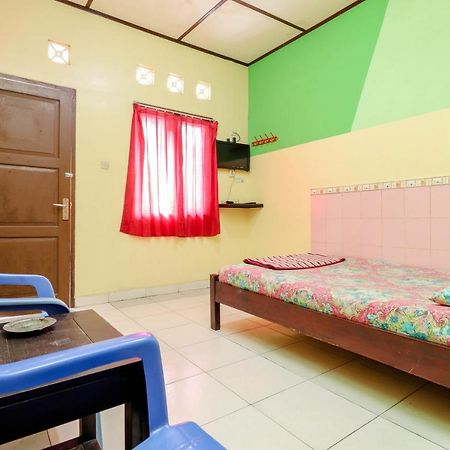 Primadona Homestay 스레맨 외부 사진
